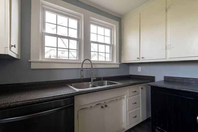 420 High St, Dickson, TN 37055