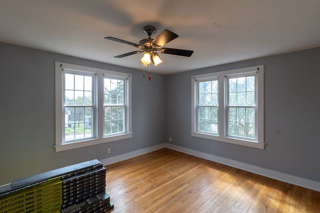 420 High St, Dickson, TN 37055