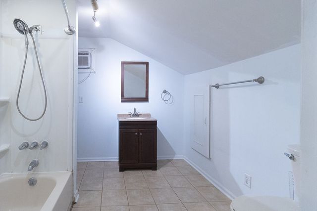 420 High St, Dickson, TN 37055