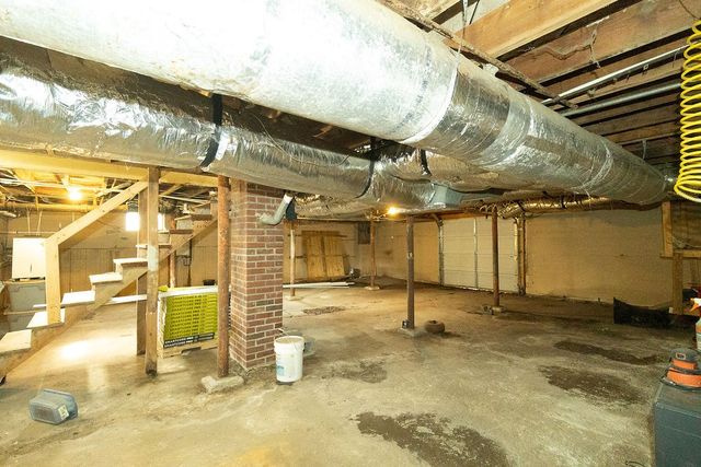 420 High St, Dickson, TN 37055