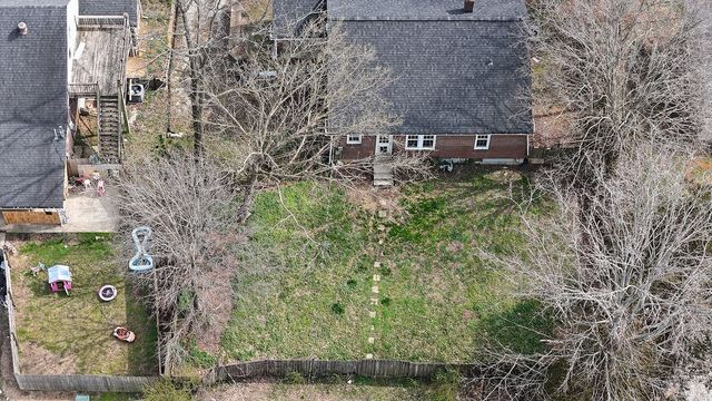 420 High St, Dickson, TN 37055