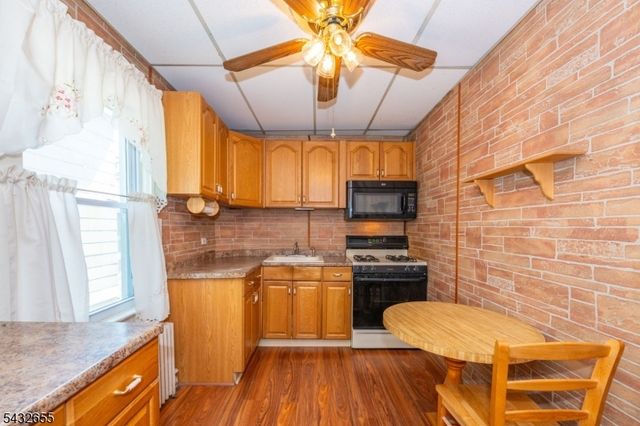 26 Cumberland Ave, Verona Twp., NJ 07044