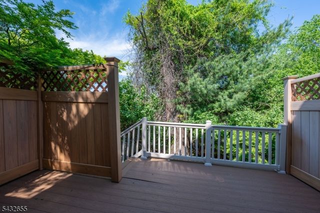 26 Cumberland Ave, Verona Twp., NJ 07044