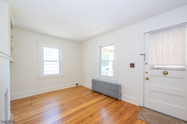 26 Cumberland Ave, Verona Twp., NJ 07044