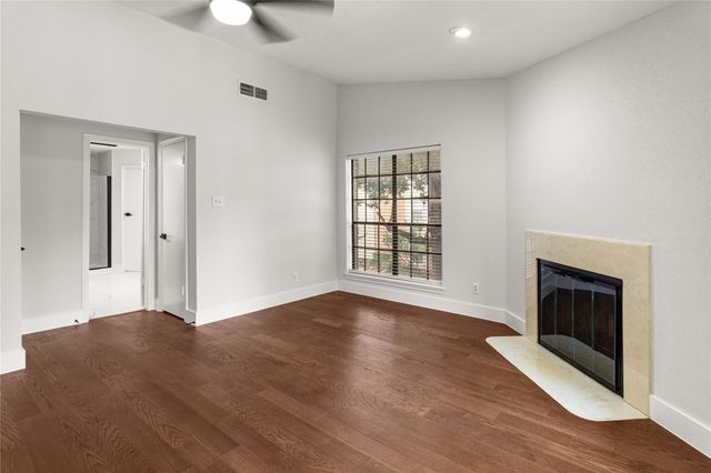1911 Bering Drive, Houston, TX 77057