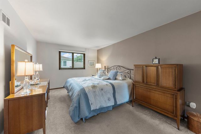 15213 Woodmar Drive, Orland Park, IL 60462