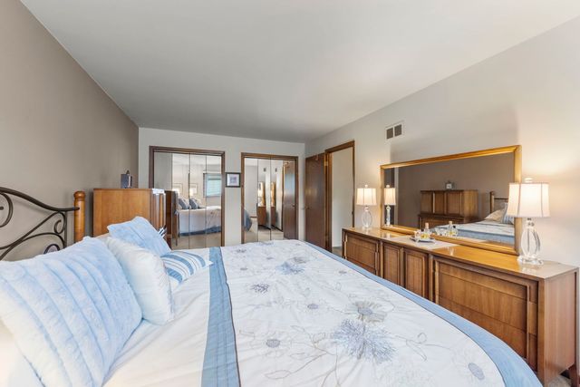 15213 Woodmar Drive, Orland Park, IL 60462