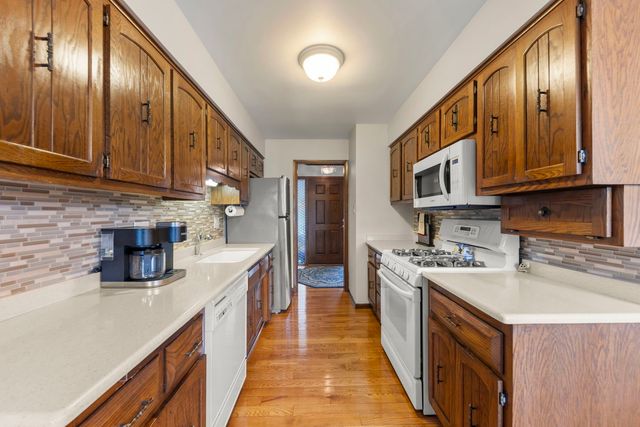 15213 Woodmar Drive, Orland Park, IL 60462