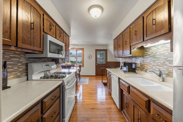 15213 Woodmar Drive, Orland Park, IL 60462