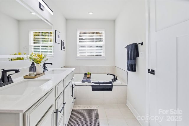 2195 Autumn Cyprus Avenue, Gastonia, NC 28054