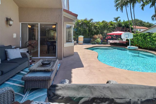 5731 NW 62nd Mnr, Parkland, FL 33067