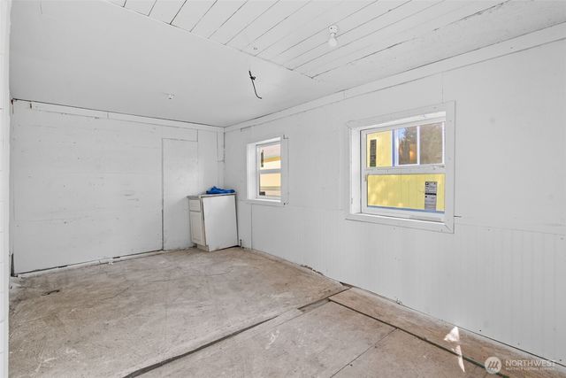 20310 NW Cedar Lane, Poulsbo, WA 98370