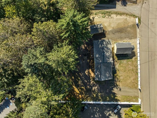 20310 NW Cedar Lane, Poulsbo, WA 98370