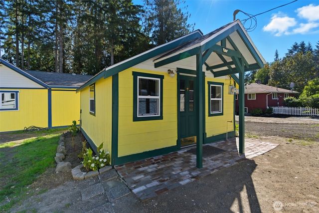 20310 NW Cedar Lane, Poulsbo, WA 98370