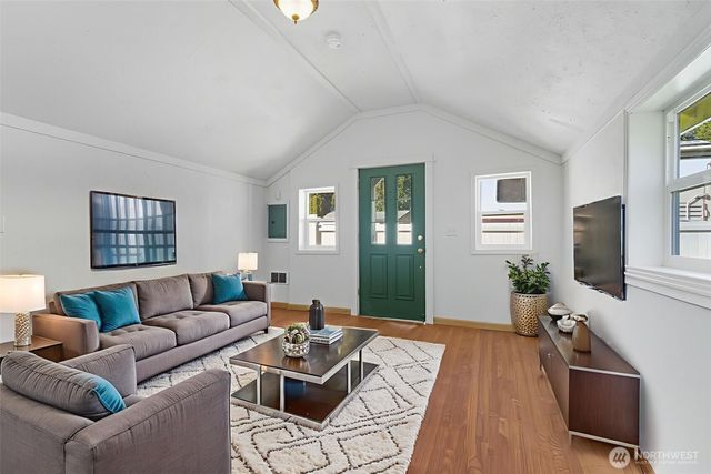 20310 NW Cedar Lane, Poulsbo, WA 98370