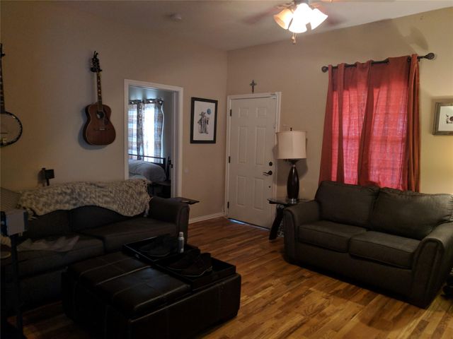 4615 Woodside Street, Houston, TX 77023