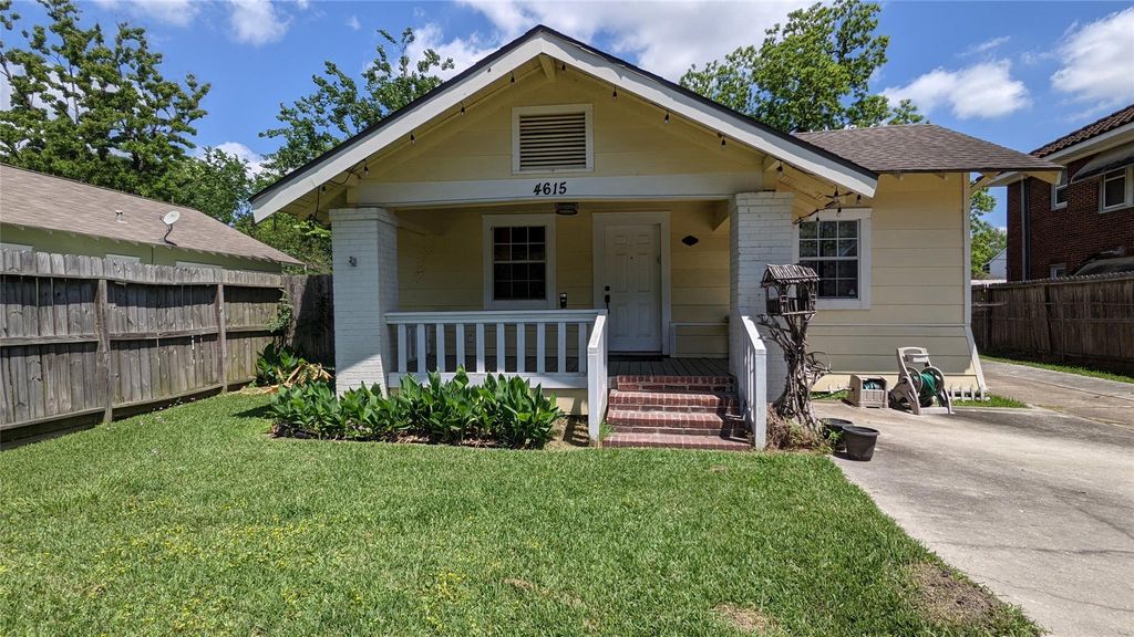 4615 Woodside Street, Houston, TX 77023