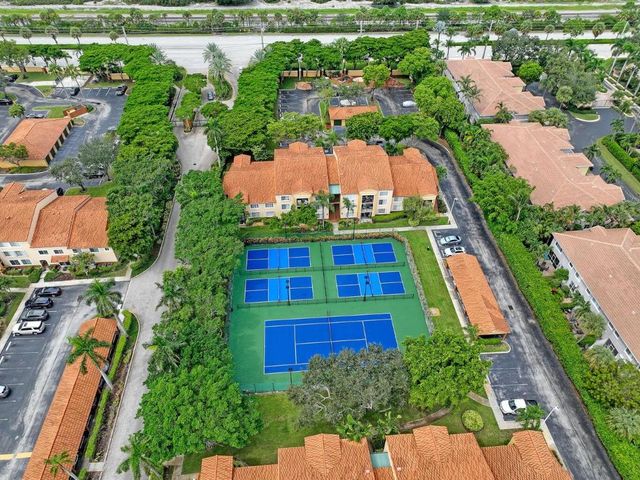 157 Yacht Club Way 306, Hypoluxo, FL 33462