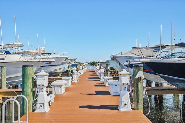157 Yacht Club Way 306, Hypoluxo, FL 33462