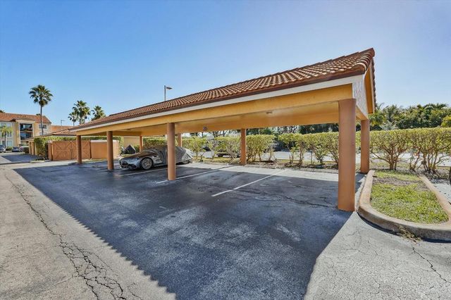 157 Yacht Club Way 306, Hypoluxo, FL 33462