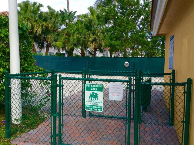 157 Yacht Club Way 306, Hypoluxo, FL 33462