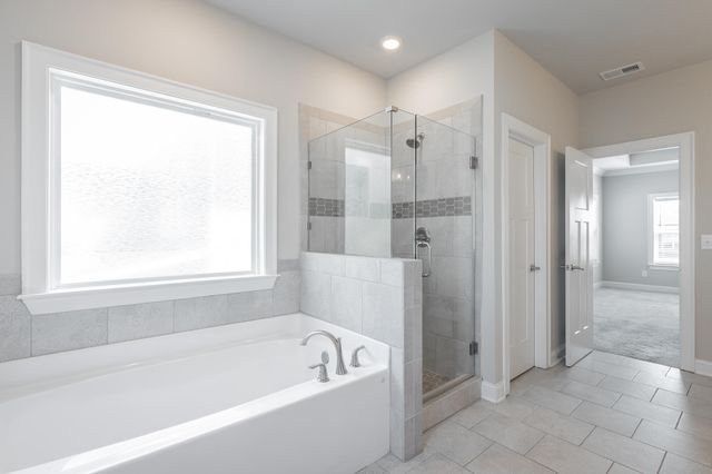 9906 Haven Port Lane, Ooltewah, TN 37363