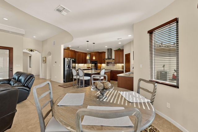 39 Nature Pointe Drive, Tijeras, NM 87059