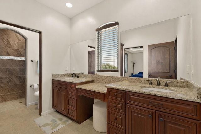 39 Nature Pointe Drive, Tijeras, NM 87059