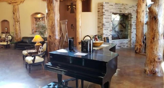 39 Nature Pointe Drive, Tijeras, NM 87059