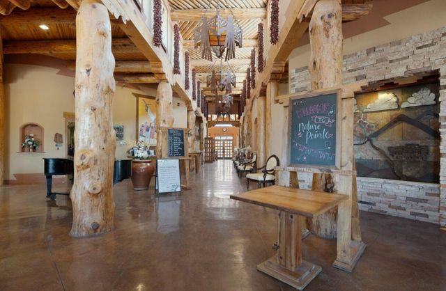 39 Nature Pointe Drive, Tijeras, NM 87059