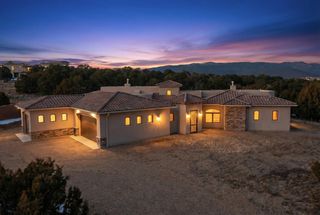 39 Nature Pointe Drive, Tijeras, NM 87059