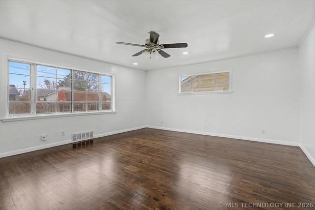 5943 E 25th Street, Tulsa, OK 74114