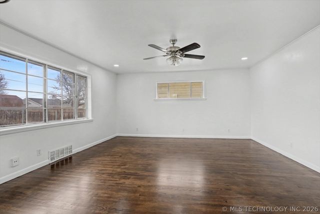 5943 E 25th Street, Tulsa, OK 74114