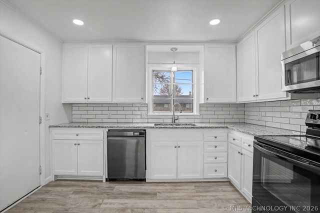 5943 E 25th Street, Tulsa, OK 74114