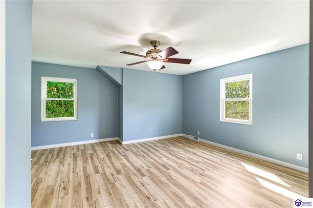 531 Rose Creek Drive, Radcliff, KY 40160