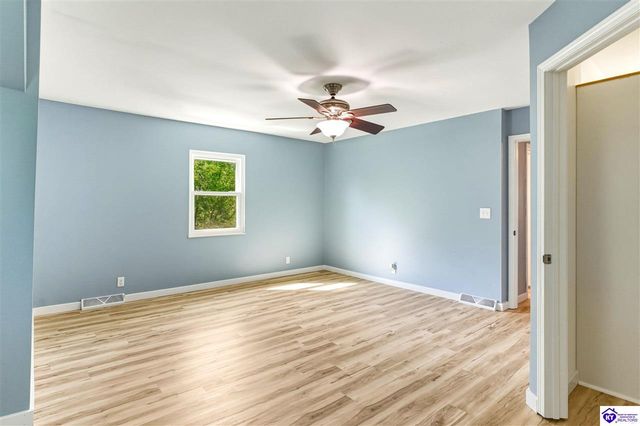 531 Rose Creek Drive, Radcliff, KY 40160