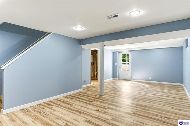 531 Rose Creek Drive, Radcliff, KY 40160