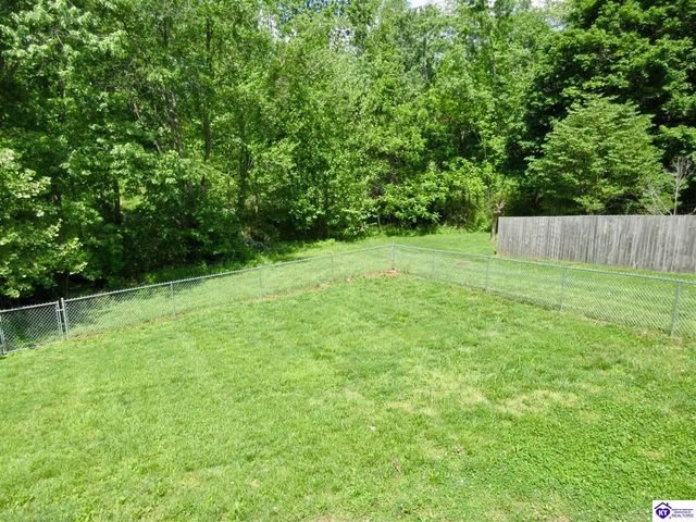 531 Rose Creek Drive, Radcliff, KY 40160