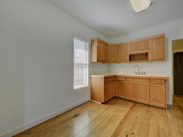 2106 Holly ST B, Austin, TX 78702