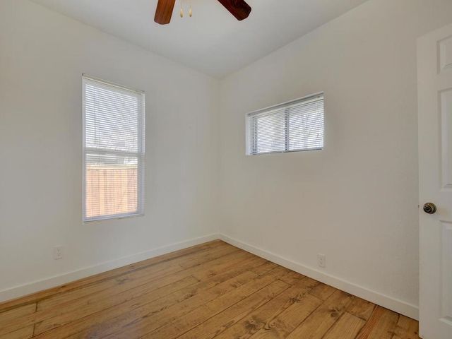 2106 Holly ST B, Austin, TX 78702