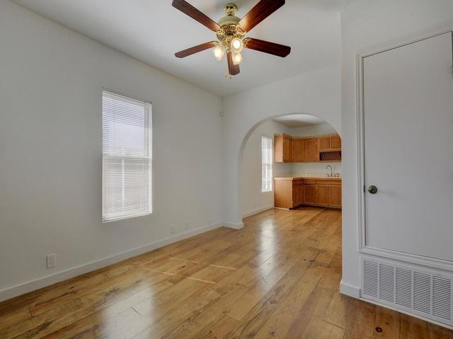 2106 Holly ST B, Austin, TX 78702