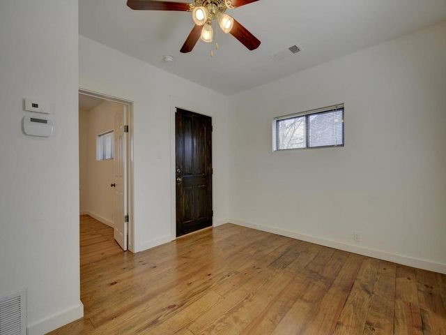 2106 Holly ST B, Austin, TX 78702