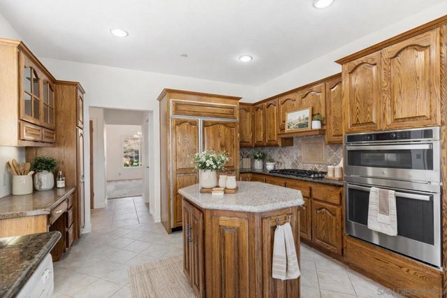 4417 Fallsbrae Road, Fallbrook, CA 92028