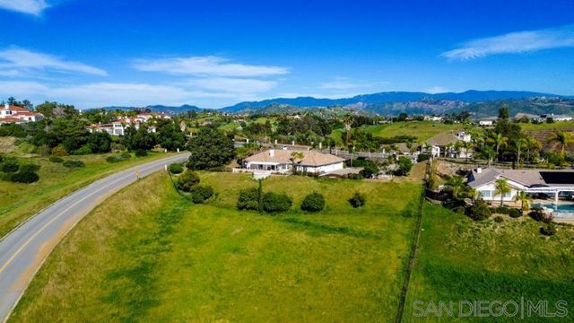 4417 Fallsbrae Road, Fallbrook, CA 92028