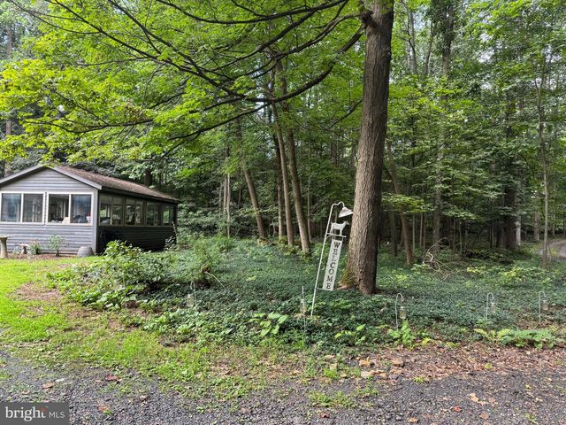 172 STONE RD, Barto, PA 19504