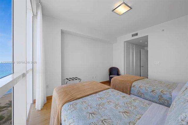 18201 Collins Avenue 1006, Sunny Isles Beach, FL 33160