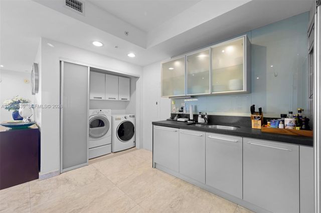 18201 Collins Avenue 1006, Sunny Isles Beach, FL 33160