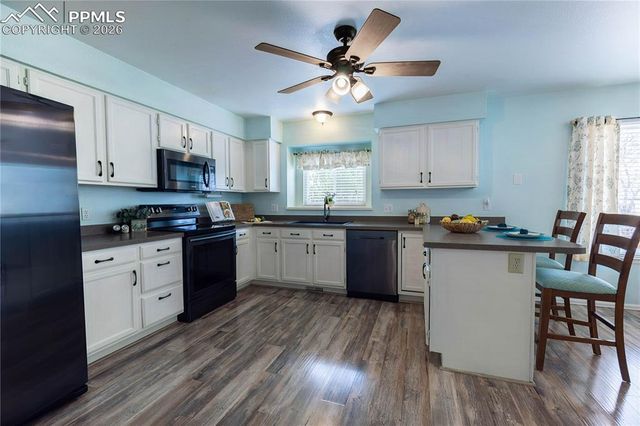 2940 Richmond Drive, Colorado Springs, CO 80922