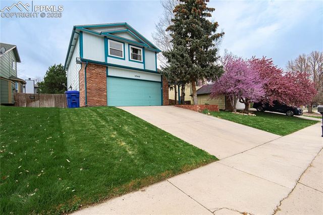 2940 Richmond Drive, Colorado Springs, CO 80922