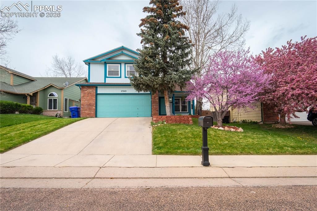 2940 Richmond Drive, Colorado Springs, CO 80922
